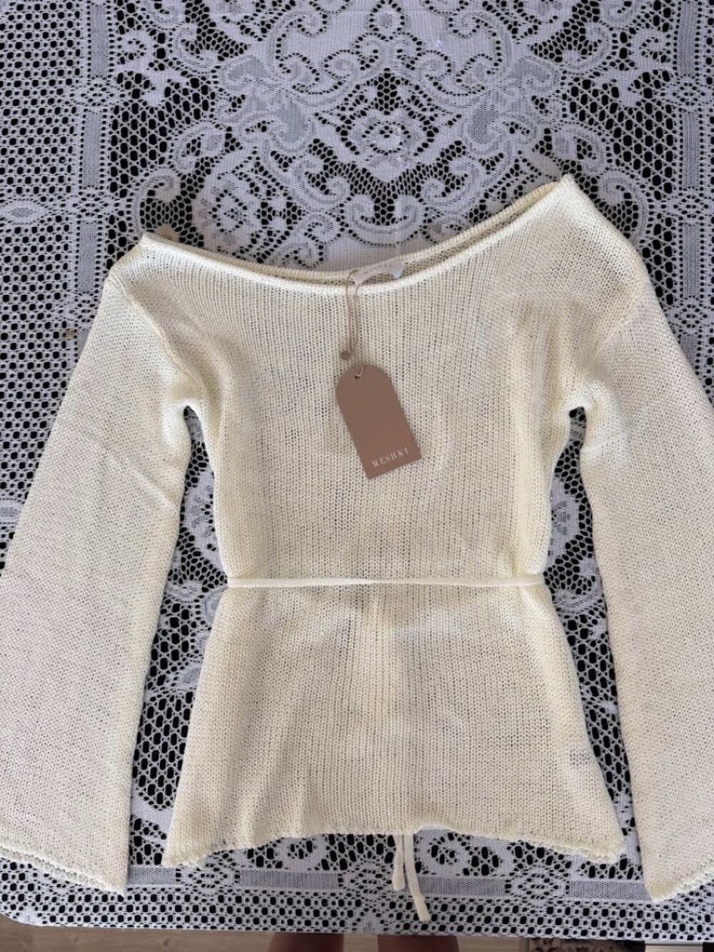 NWT Meshki Reagan Off Shoulder Knit Top in White - Size S